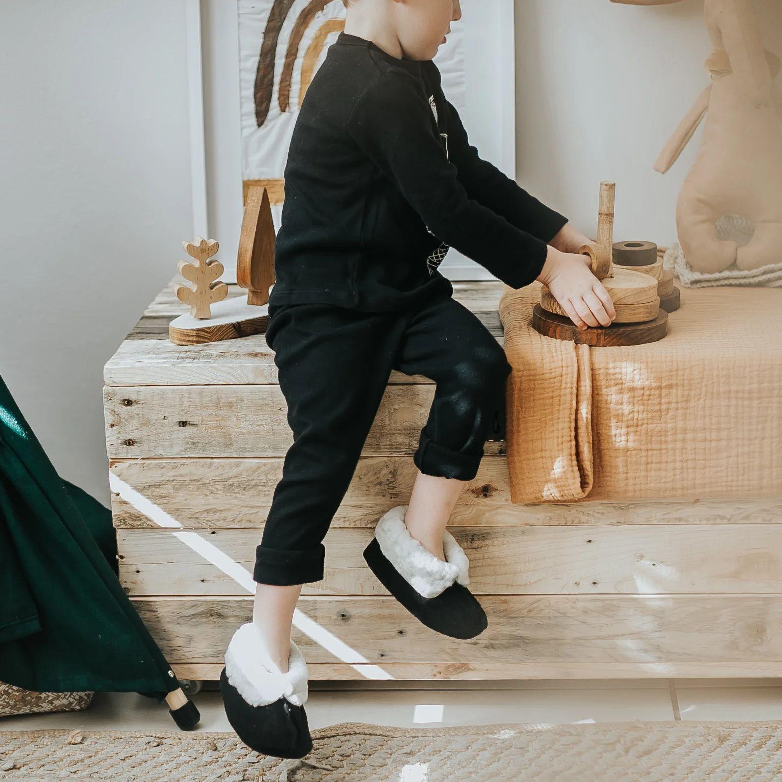 SHOOSHOOS - FAIRBANKS Slippers - Smiling Rainbow Baby Store